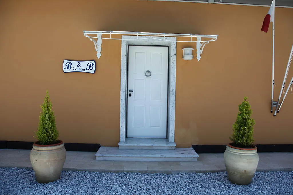 Maison d'hôtes Bed & Breakfast Venezia à Marina di Carrara Italie